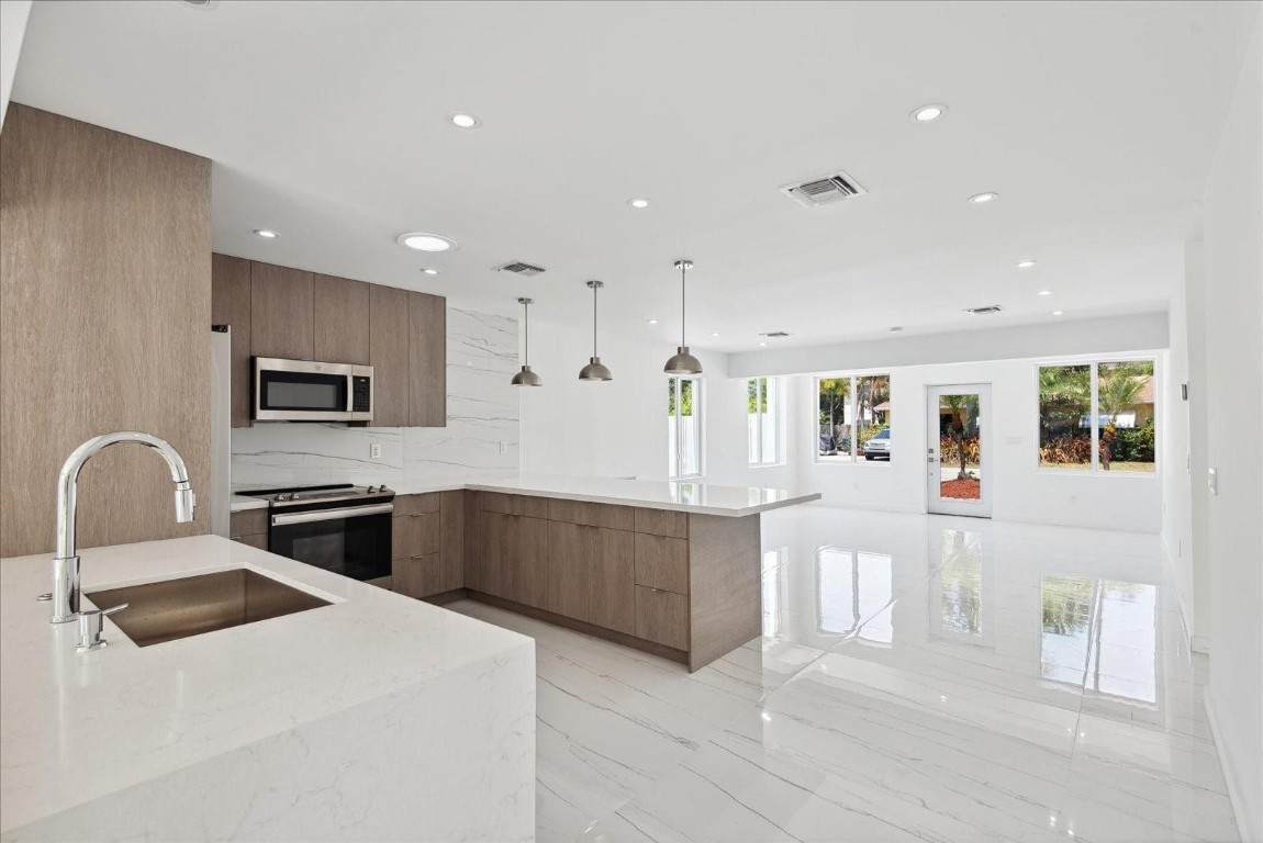 2201-1 9th - Photo 1