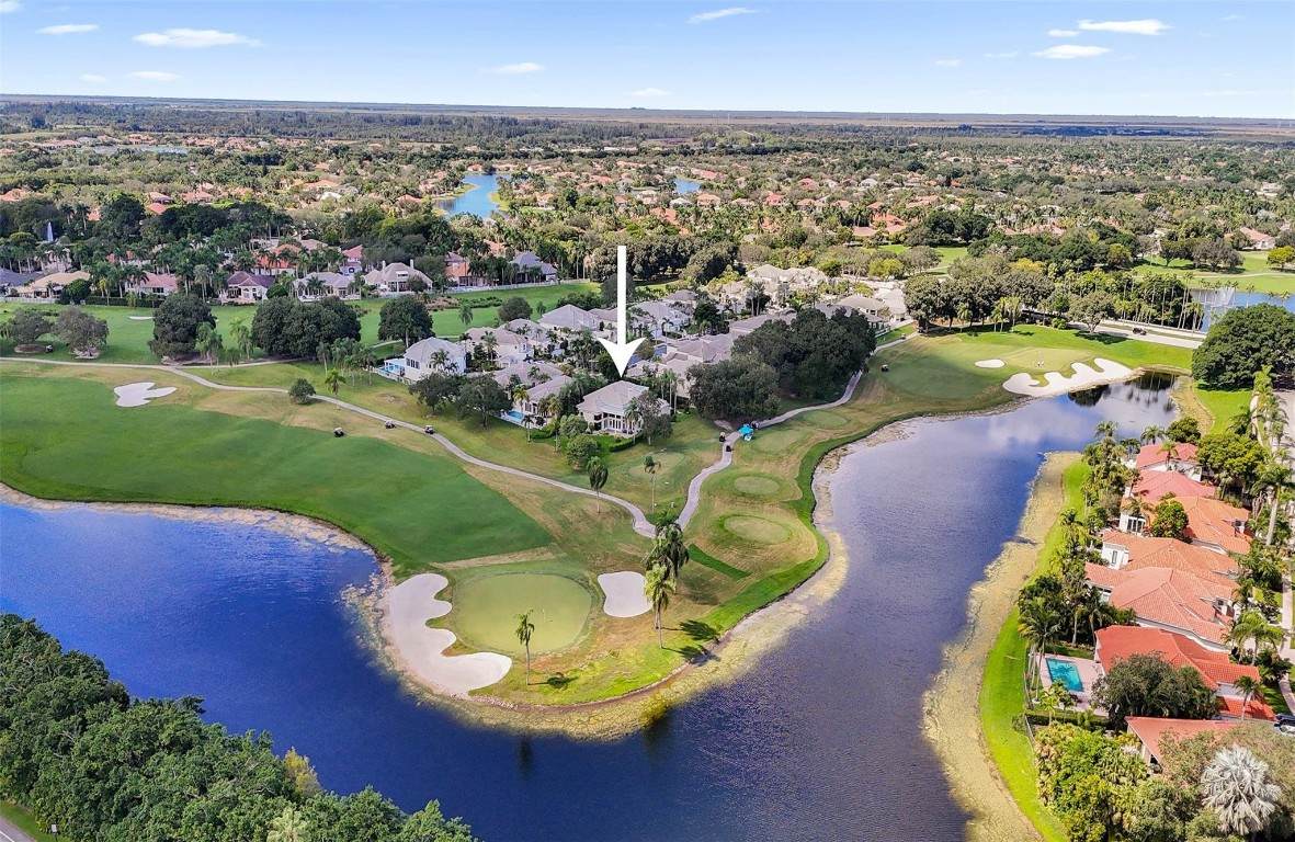 2760 Pinehurst - Photo 1