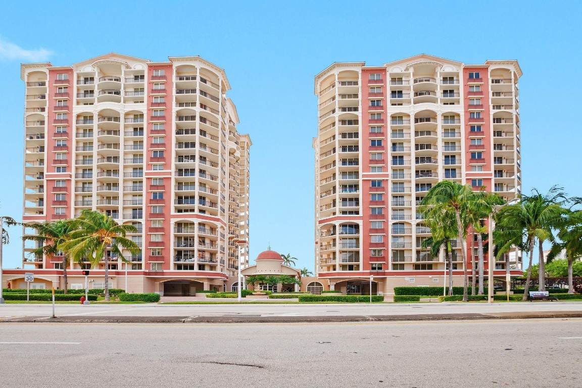 2011 Ocean Boulevard - Photo 1