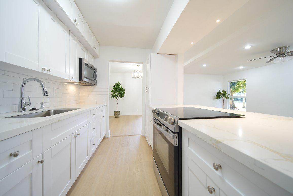 7201 67th St - Photo 1