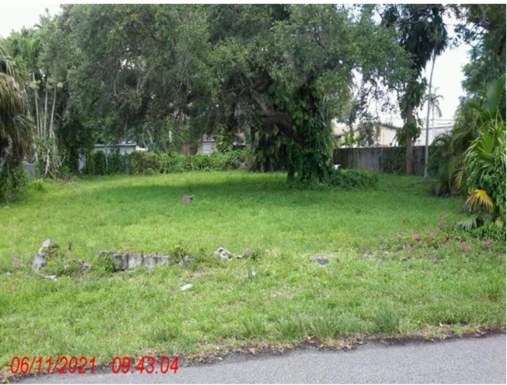 4875 28th Avenue - Photo 1
