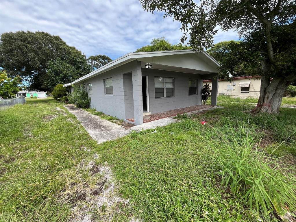 1414 Edgewood Terrace - Photo 1