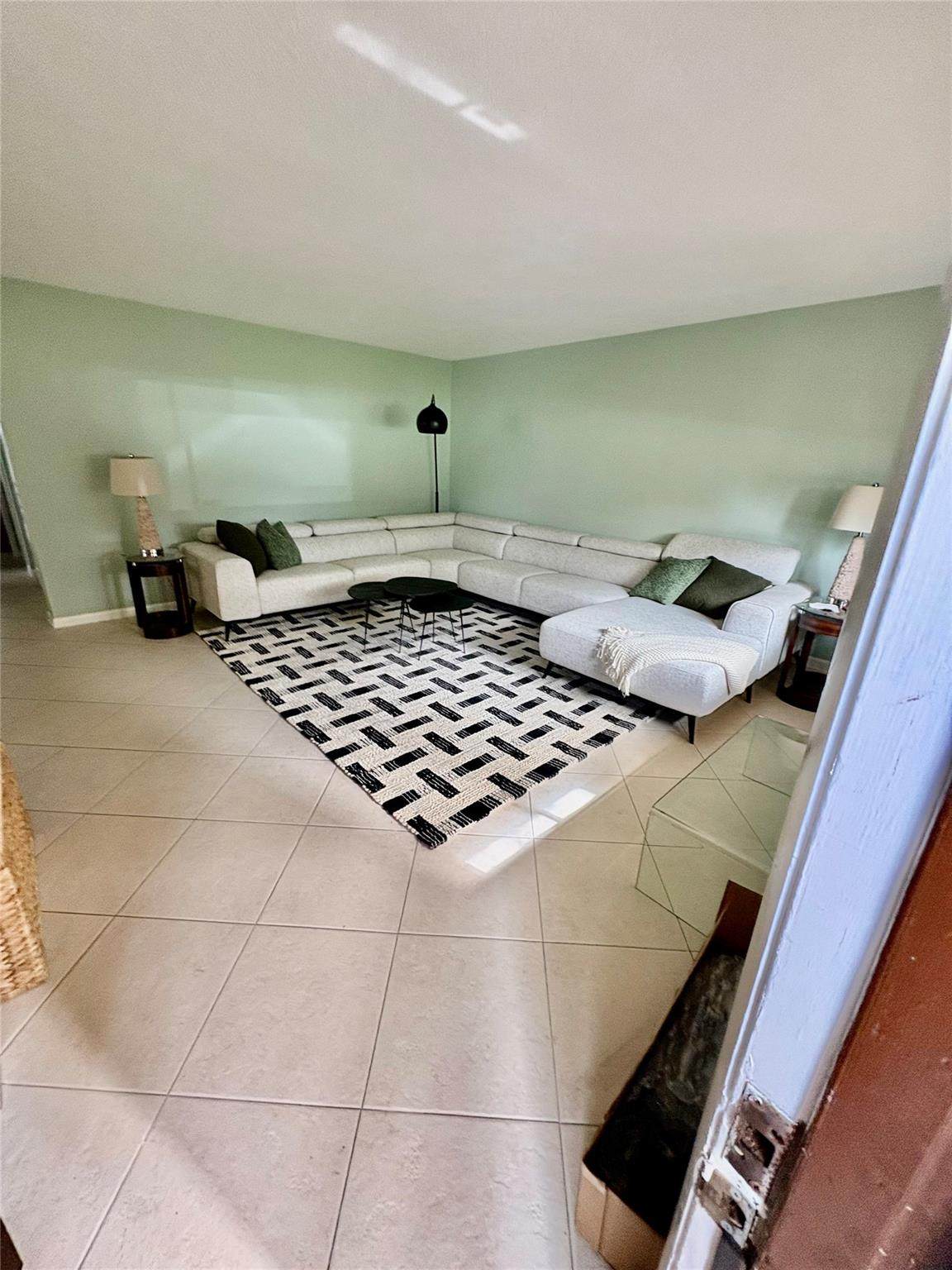 7322 Ashmont - Photo 1