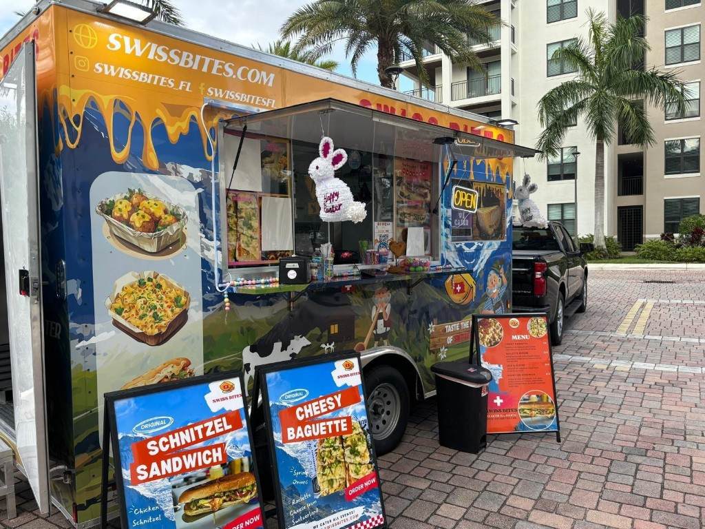  Hollywood Avenue - Photo 1