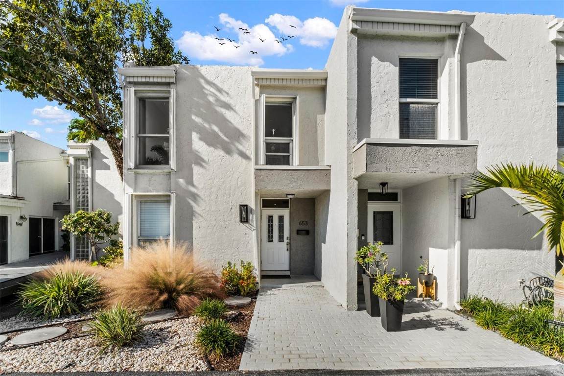 653 Cypress - Photo 1