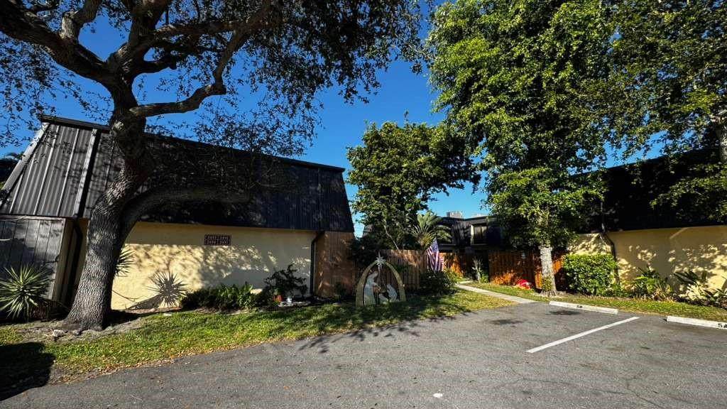 2494 Waterside - Photo 1