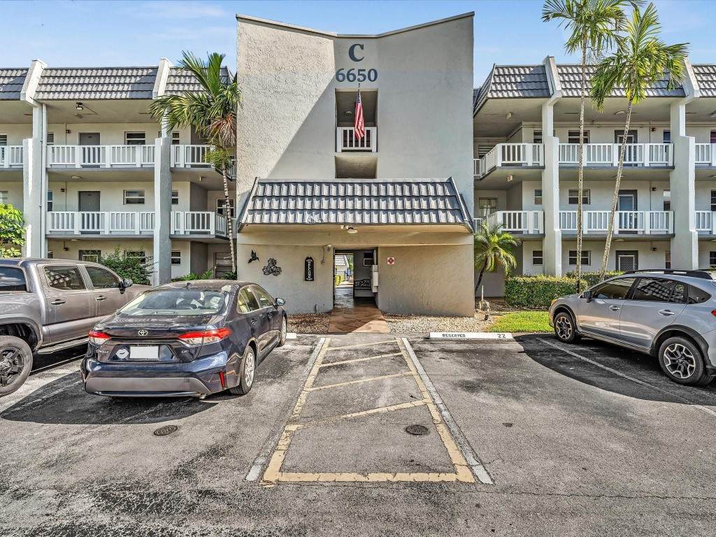 6650 Royal Palm Boulevard - Photo 1