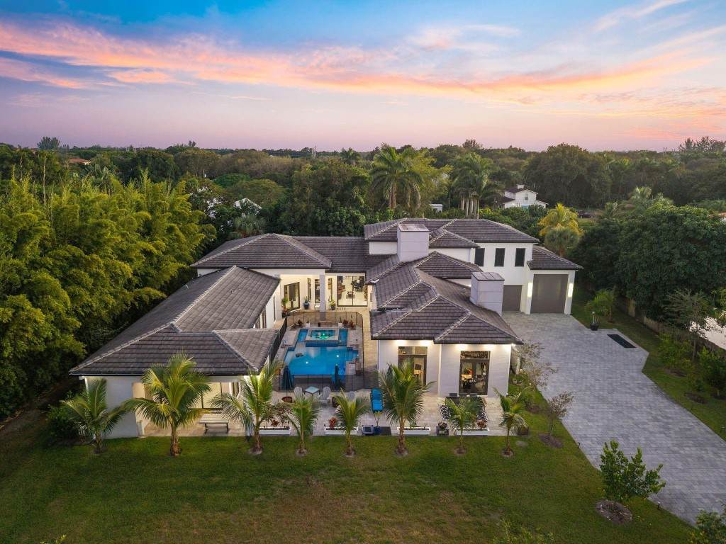 13500 Stirling Road - Photo 1