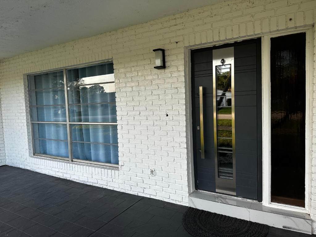 https://bt-photos.global.ssl.fastly.net/beaches/1280_boomver_1_F10541946-2.jpg