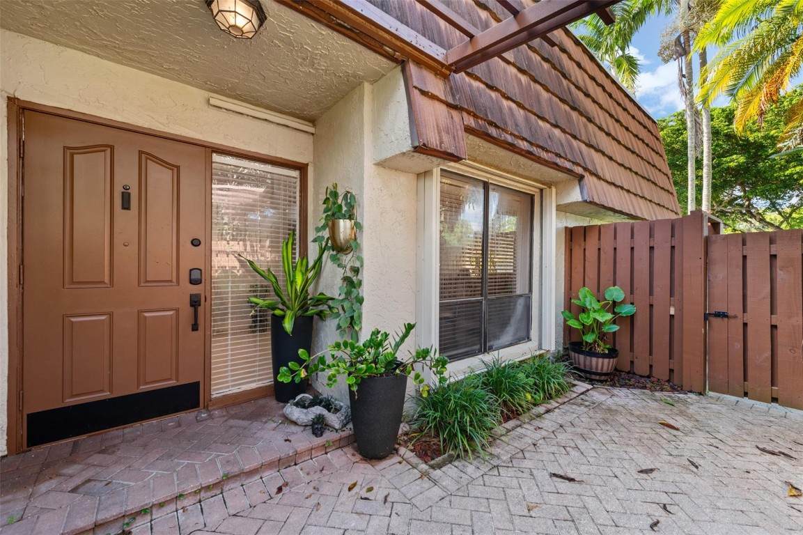 11927 13th - Photo 1