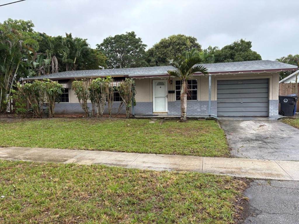 6502 Boulevard Of Champions - Photo 1