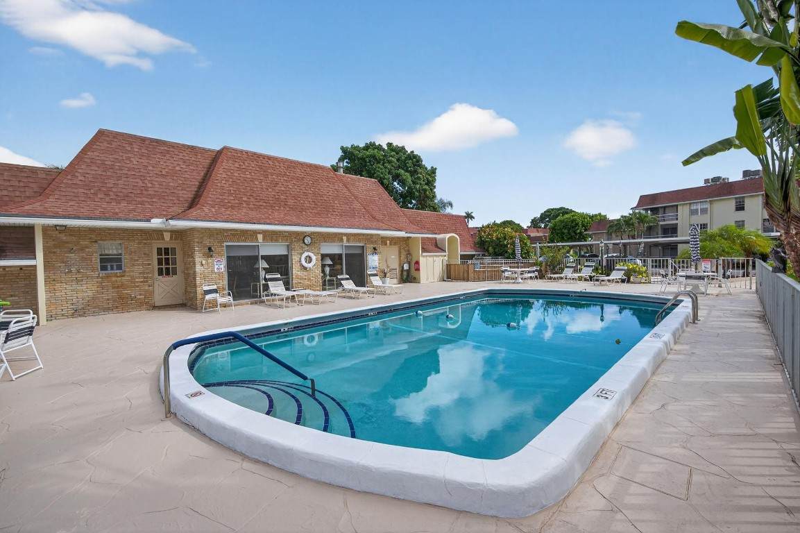 5580 Tamberlane - Photo 1