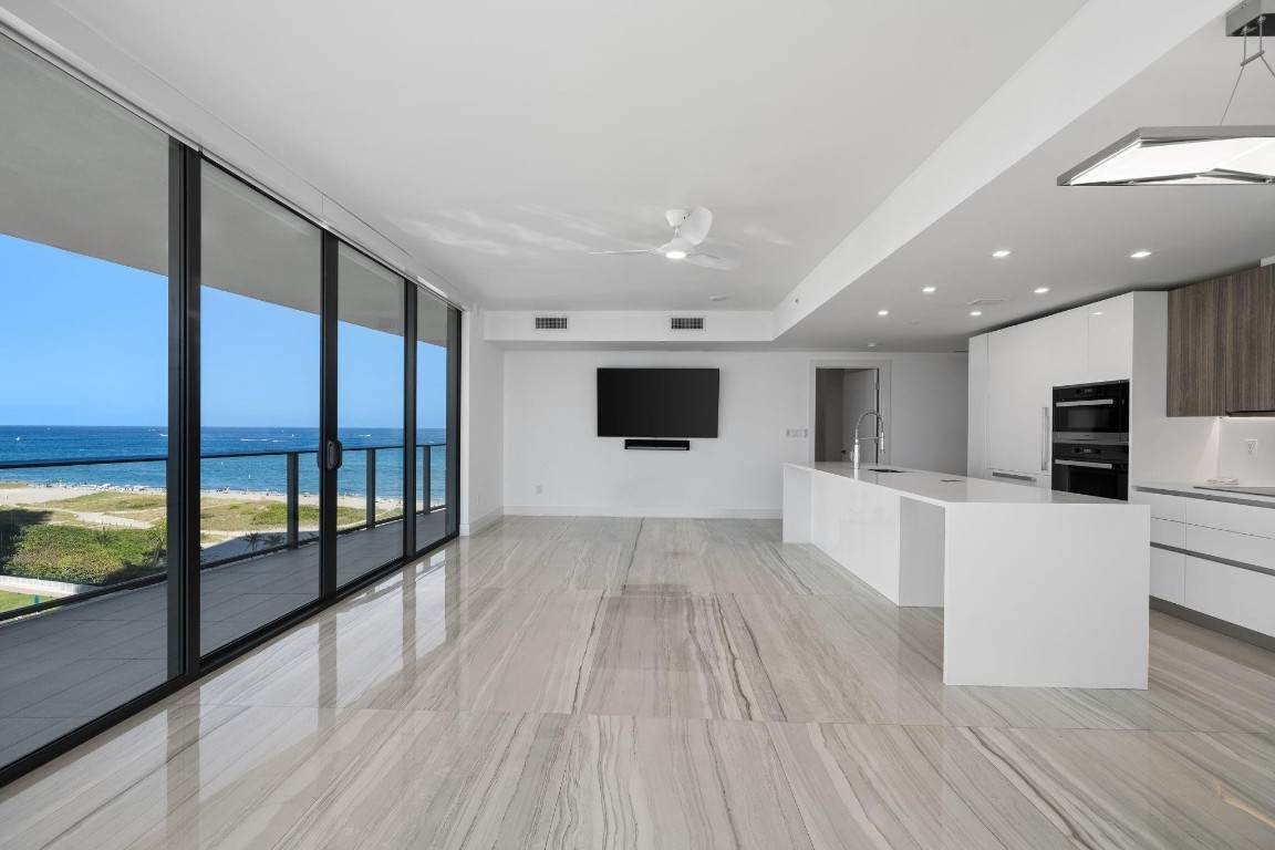 730 Ocean - Photo 1
