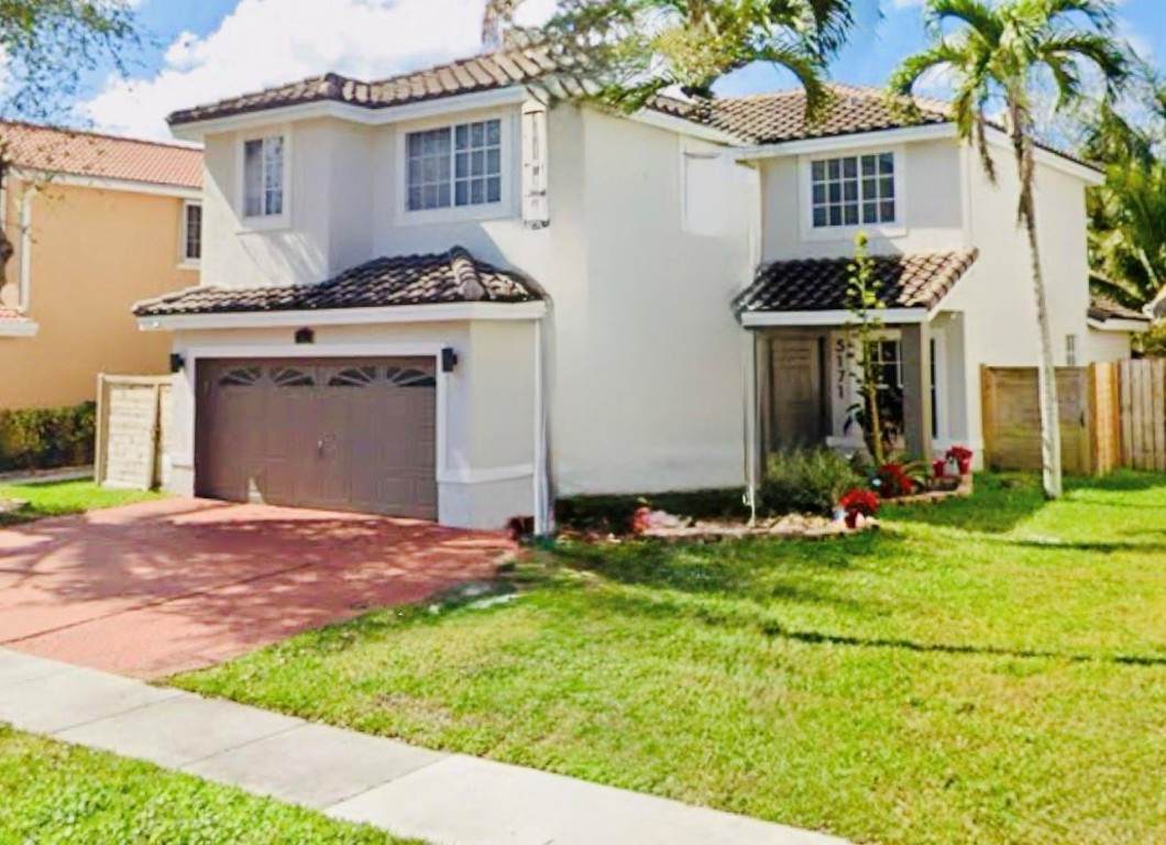 5171 87th Terrace - Photo 1