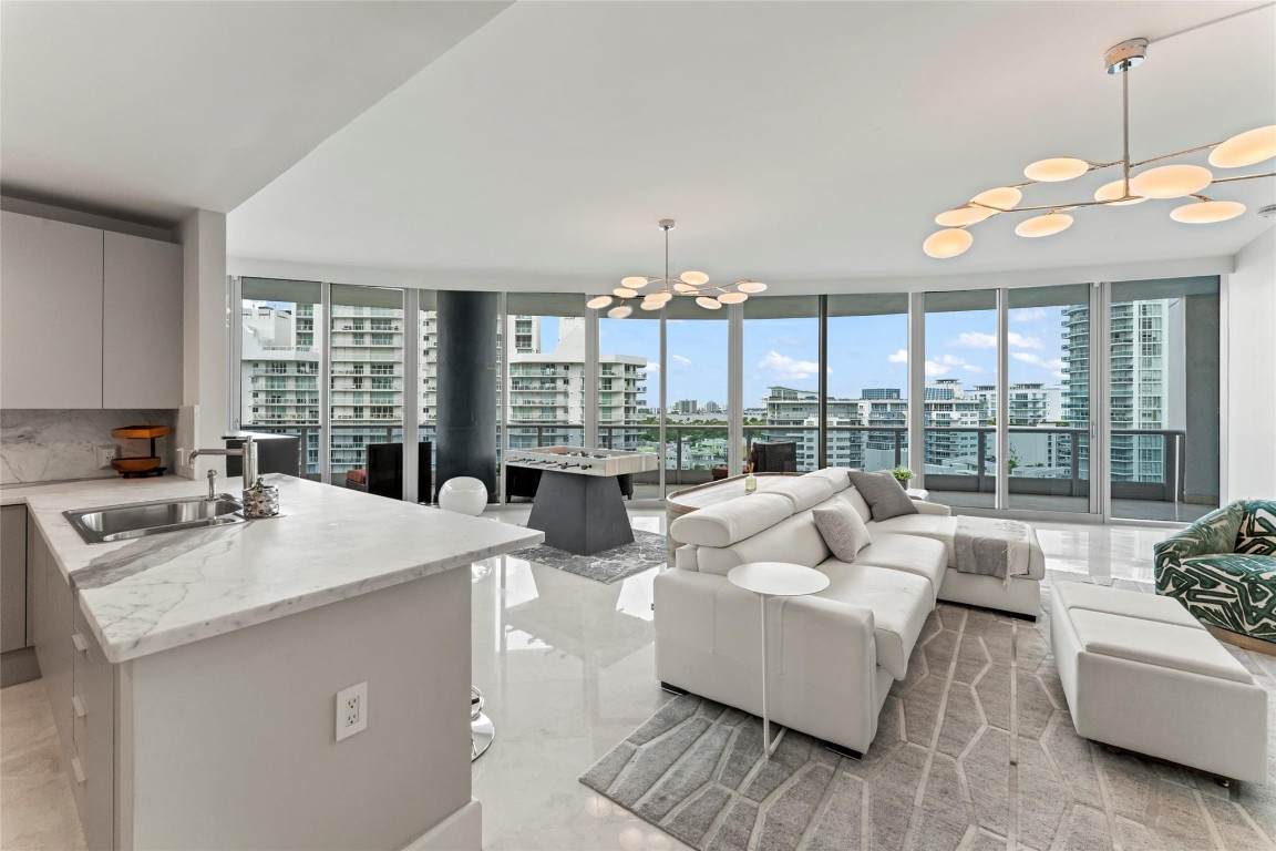 5959 Collins Avenue - Photo 1