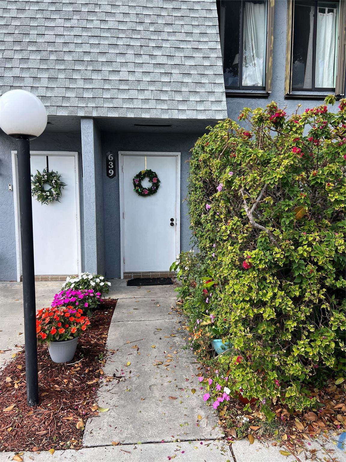 639 University Drive - Photo 1