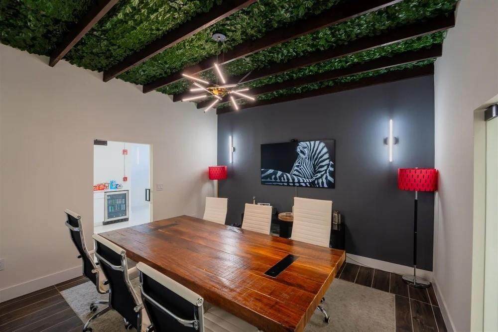 325 26th Street - Photo 1