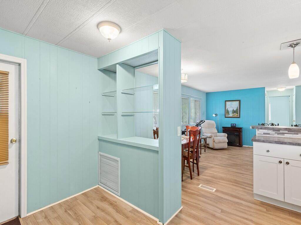 102 Warner Drive - Photo 1