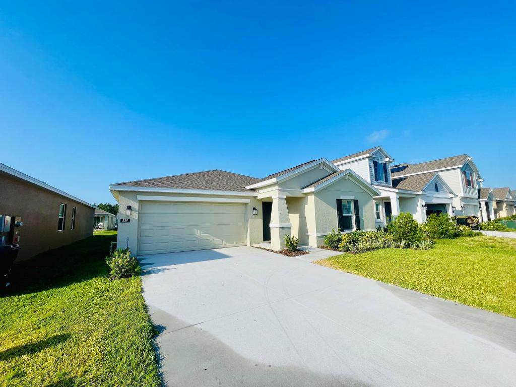 639 Daring Drive - Photo 1