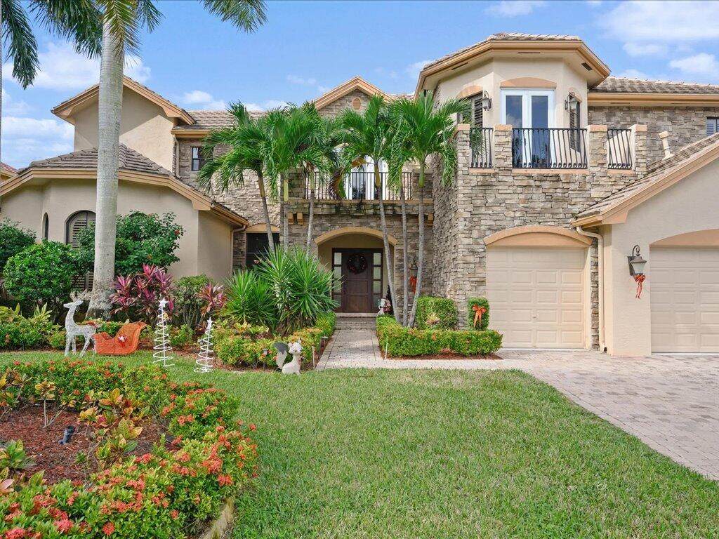 10596 Versailles Boulevard - Photo 1