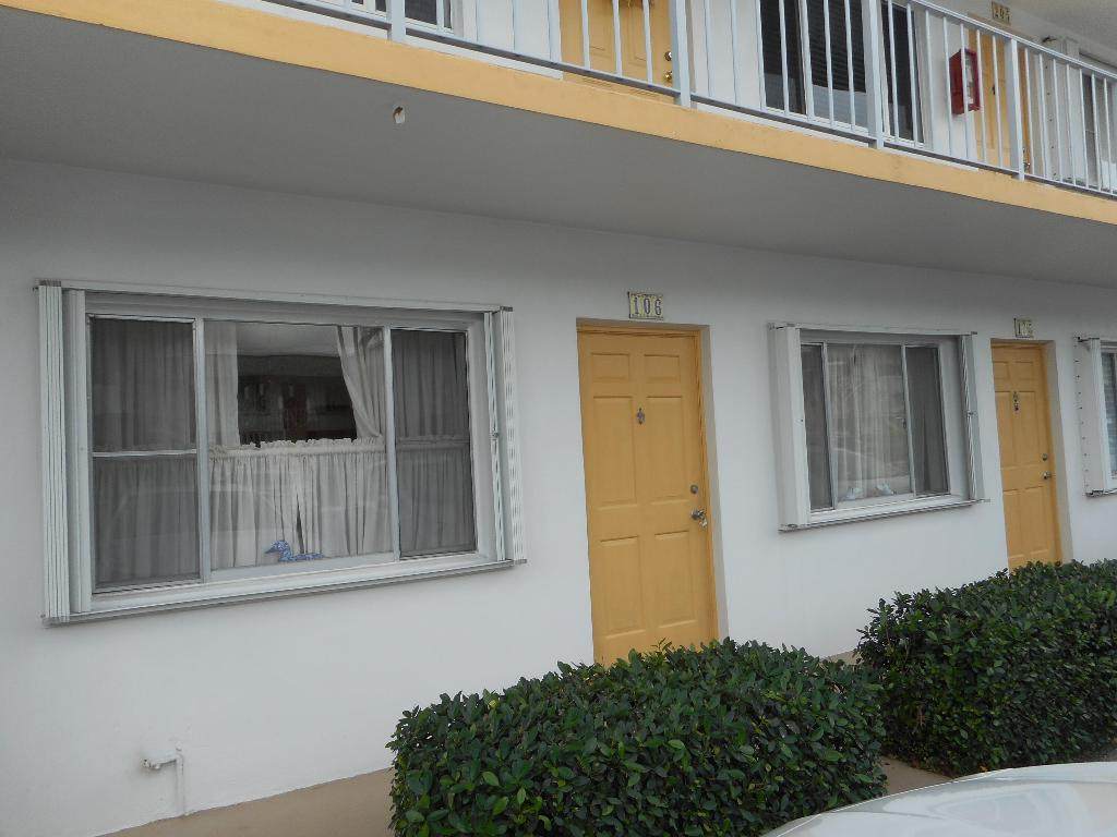 3322 Cynthia Lane - Photo 1