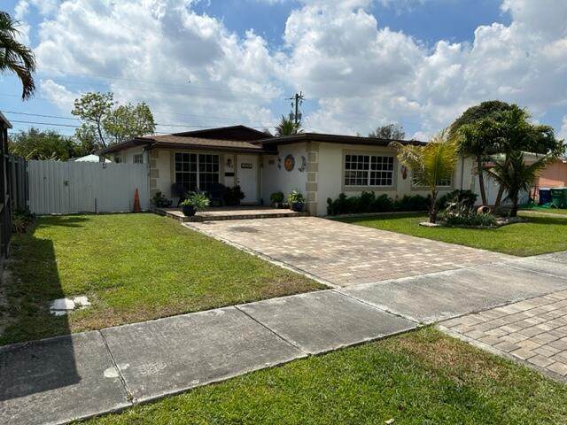 1380 171 Street - Photo 1