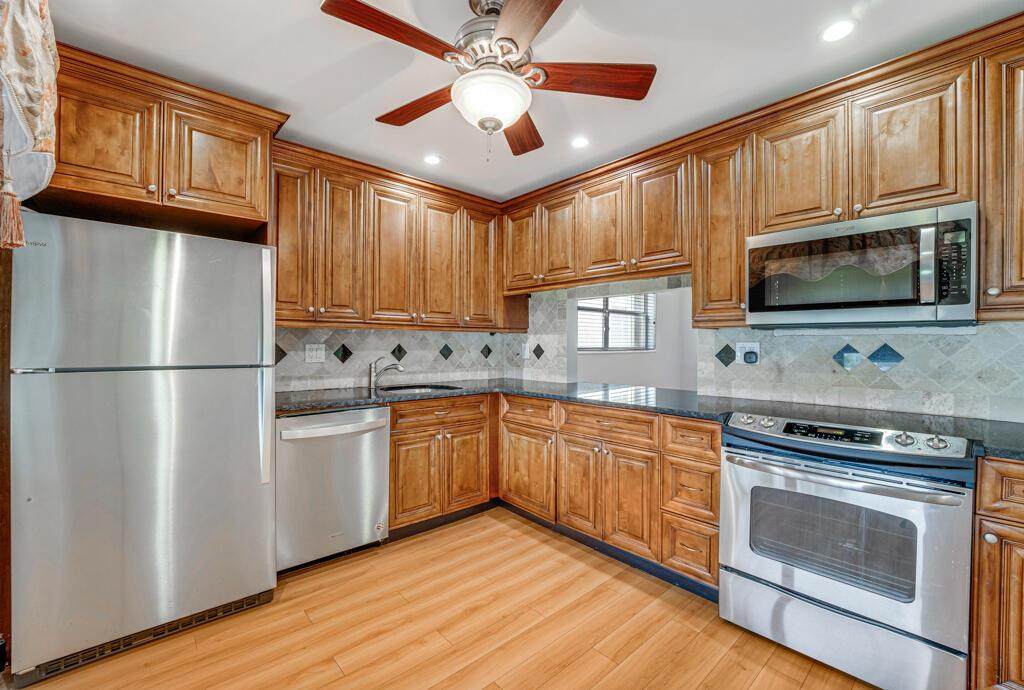 104 Lake Helen Drive - Photo 1