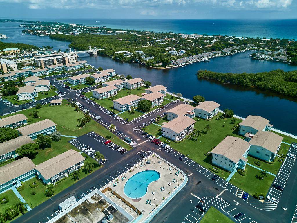 https://bt-photos.global.ssl.fastly.net/beaches/orig_boomver_2_R11077529-2.jpg