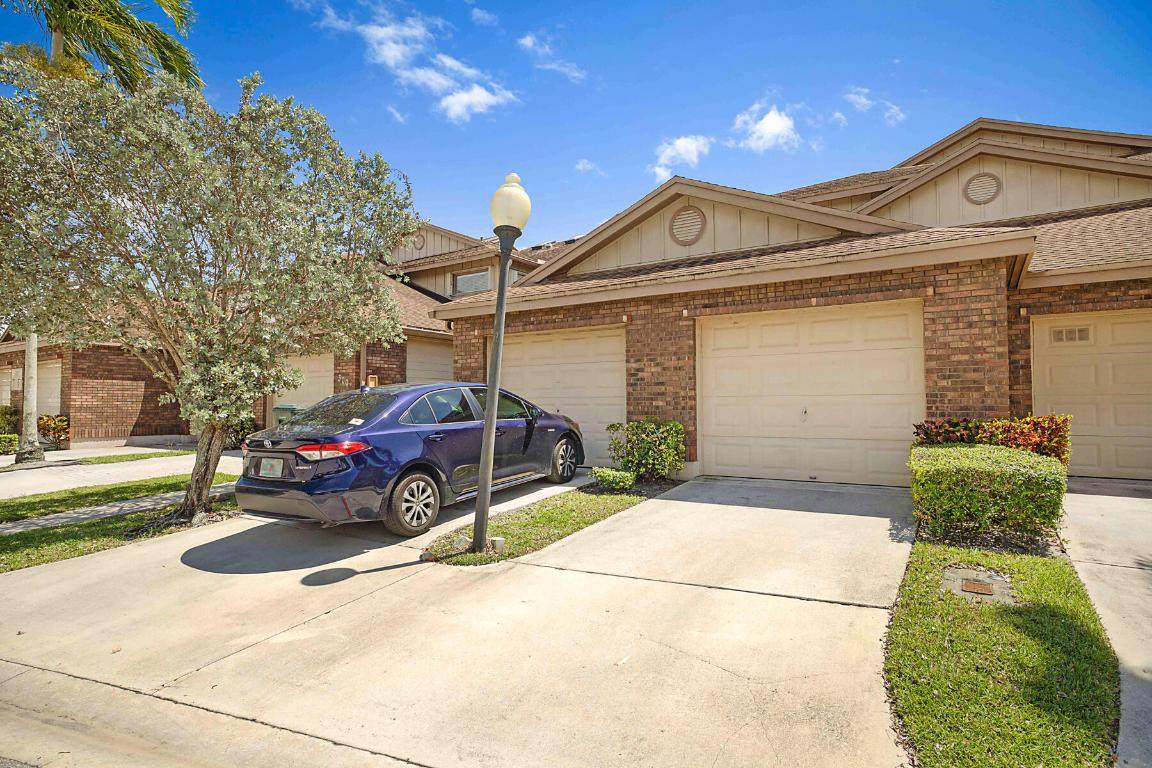 300 Crosswinds - Photo 1