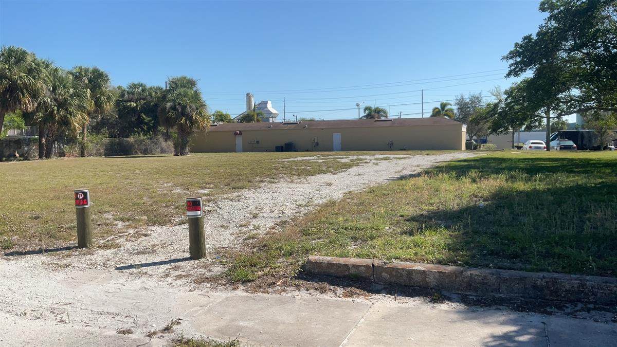 534 5th Street - Photo 1