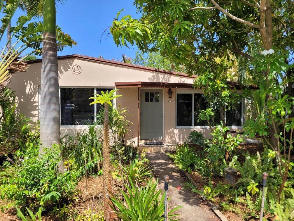 1724 16th Terrace - Photo 1