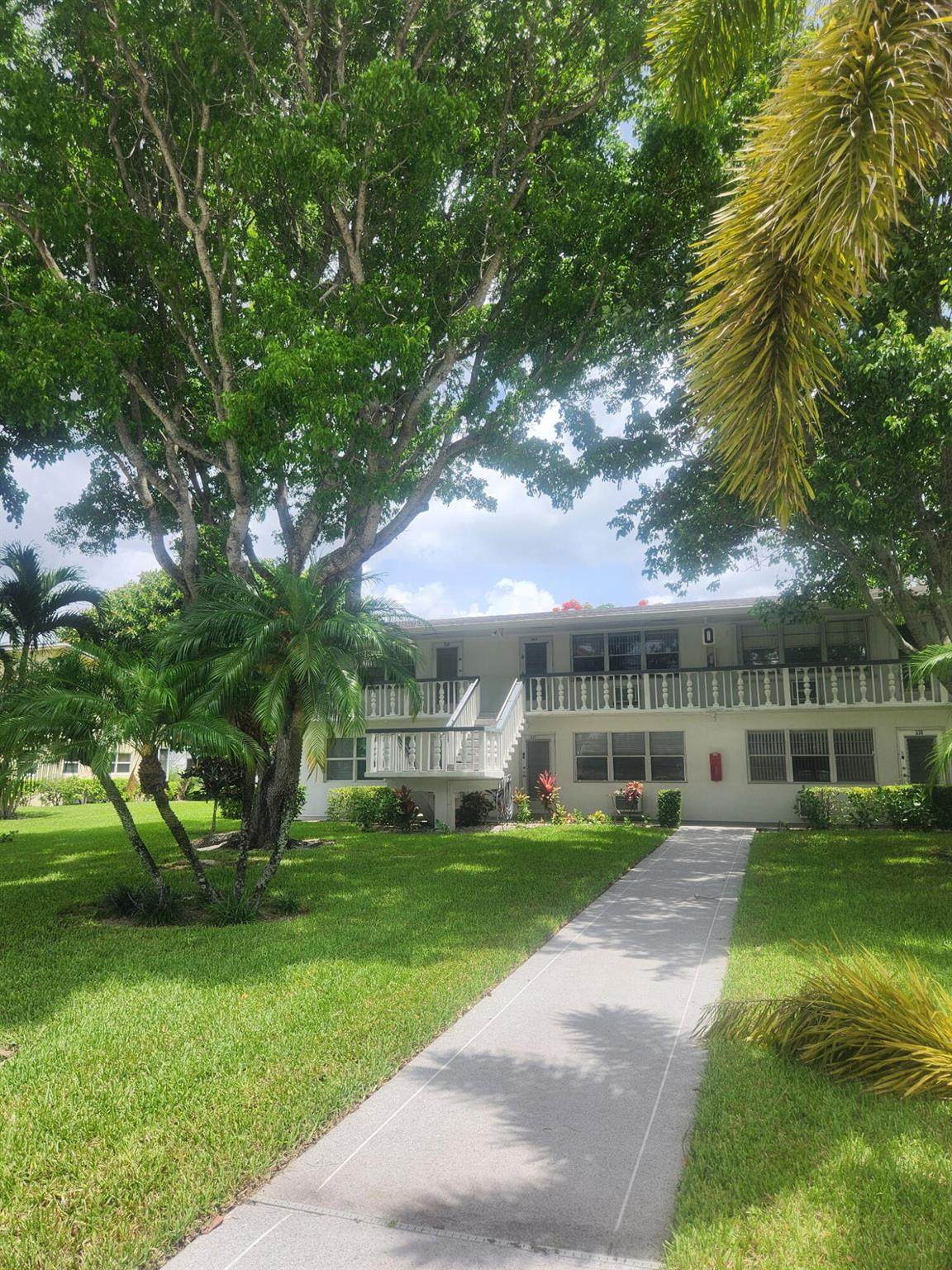 346 Windsor - Photo 1