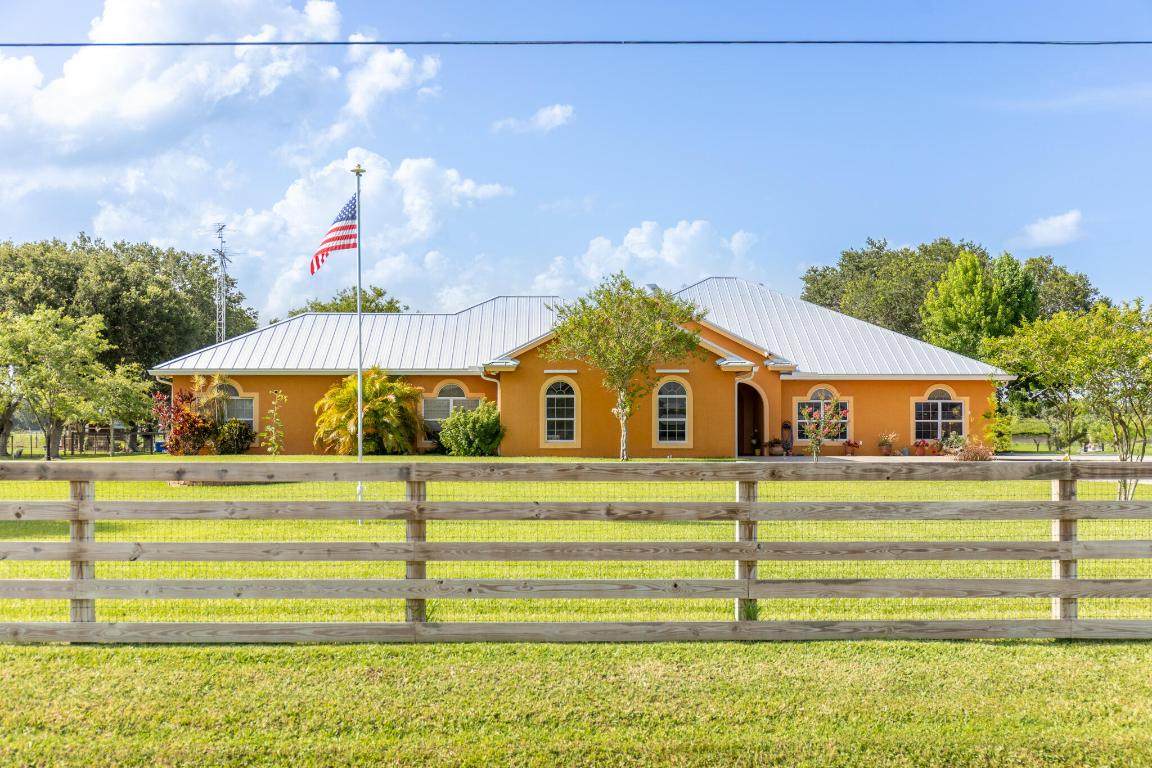 7611 21st Parkway - Photo 1