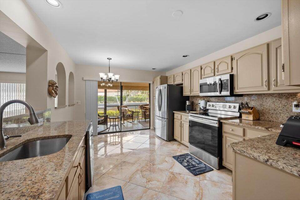3089 Lucerne Park Drive Drive - Photo 1