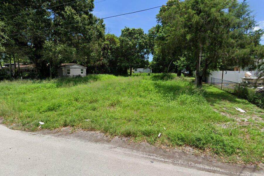 306 21st Street - Photo 1