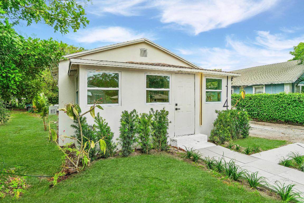 114 10th Avenue - Photo 1