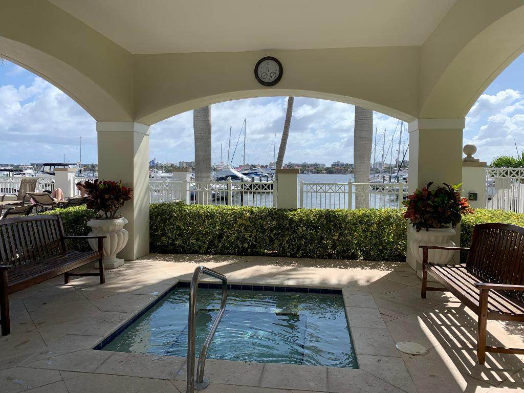 https://bt-photos.global.ssl.fastly.net/beaches/orig_boomver_2_R11111544-2.jpg