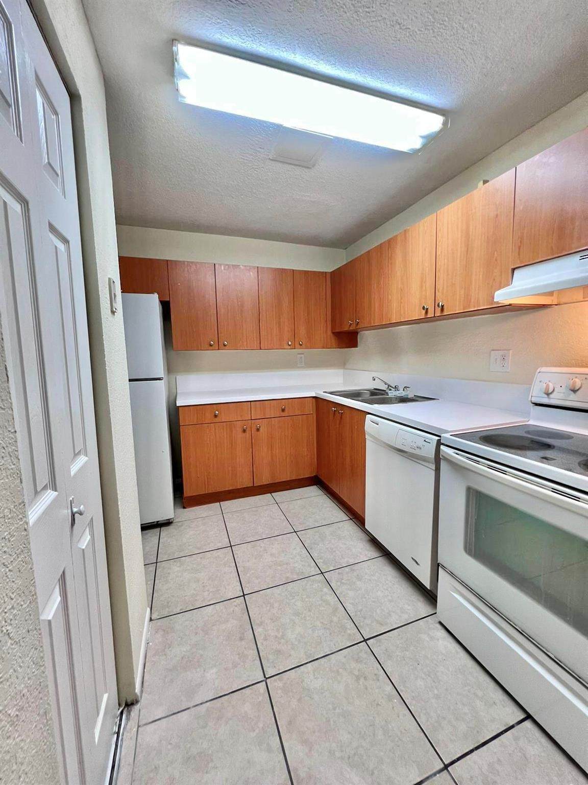 415 Executive Center Drive - Photo 1