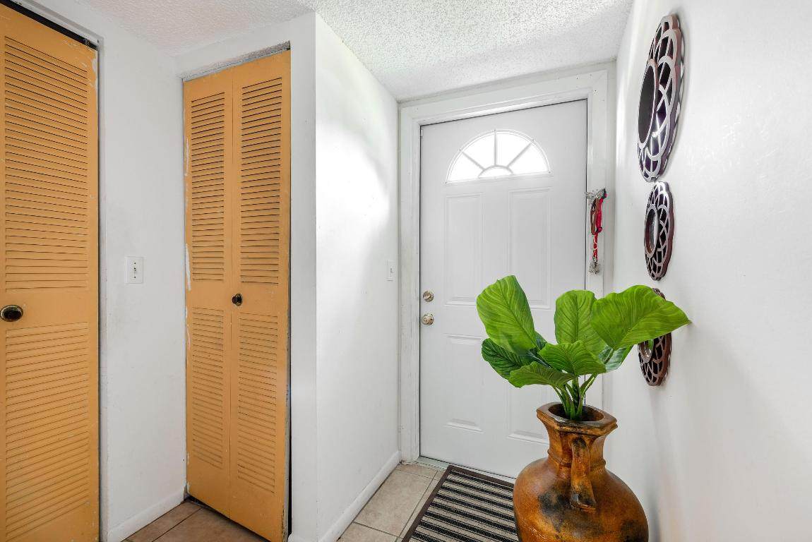150 Lake Meryl Drive - Photo 1
