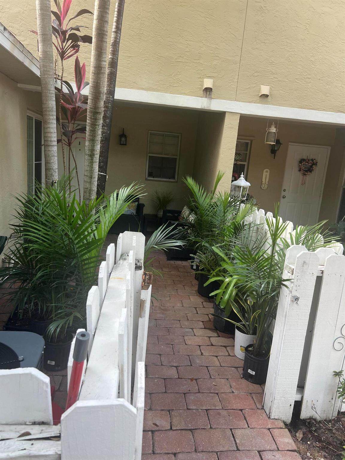 2102 Maplewood Drive - Photo 1