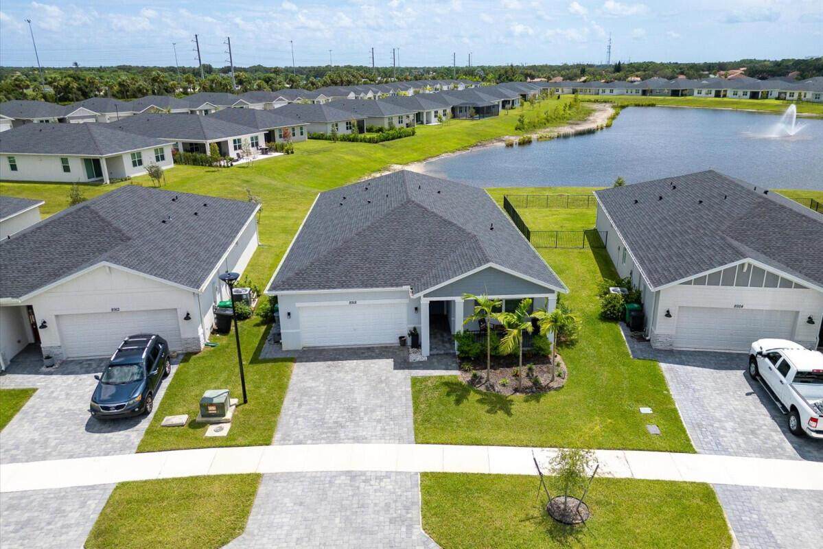 8918 Dahlia Circle - Photo 1