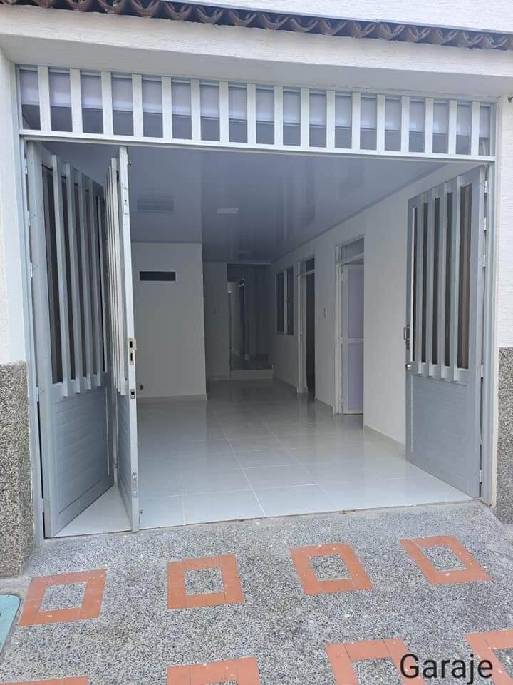 2 Cra. 2 Bis - Photo 1