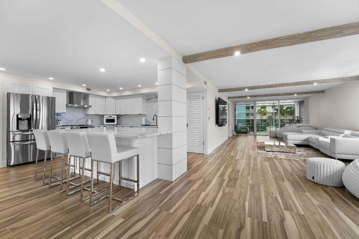 911 Ocean Drive - Photo 1