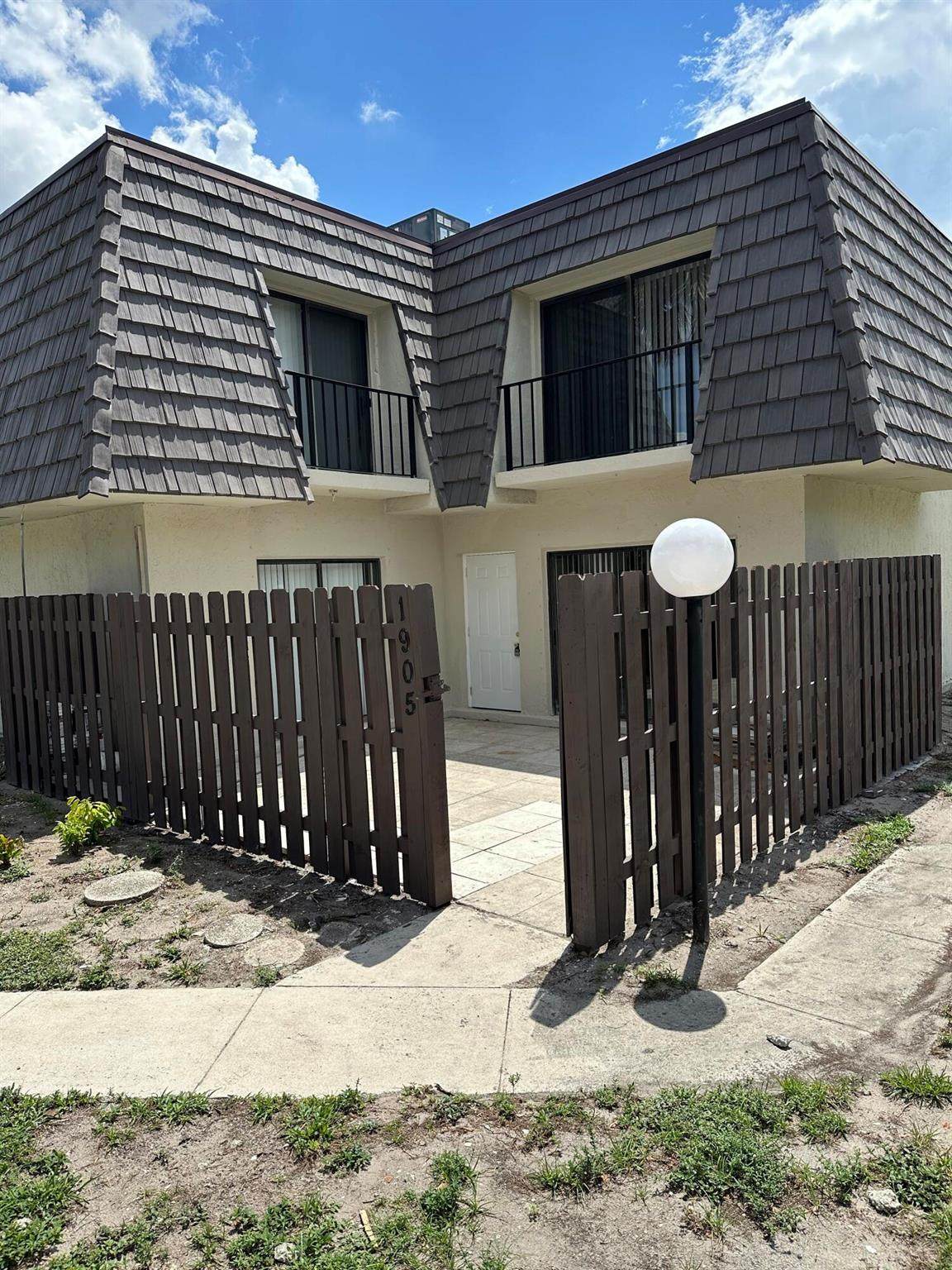 1917 Congress Avenue - Photo 1