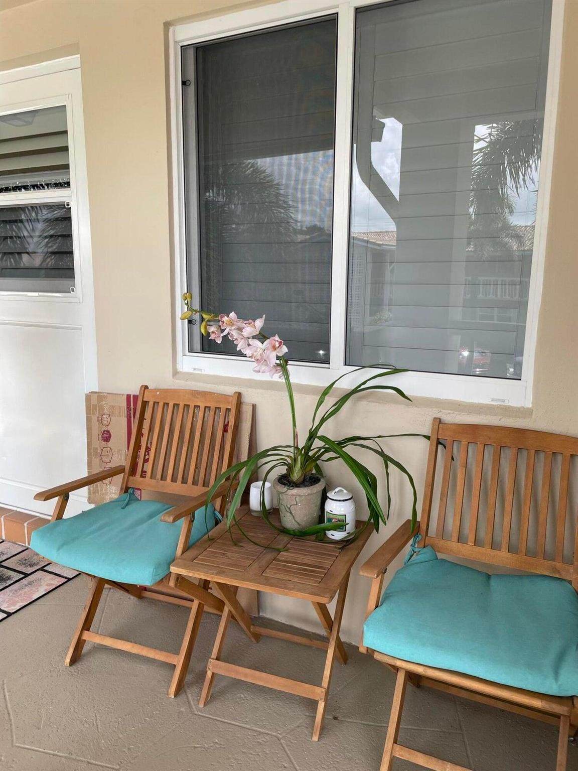 2131 42nd Court - Photo 1