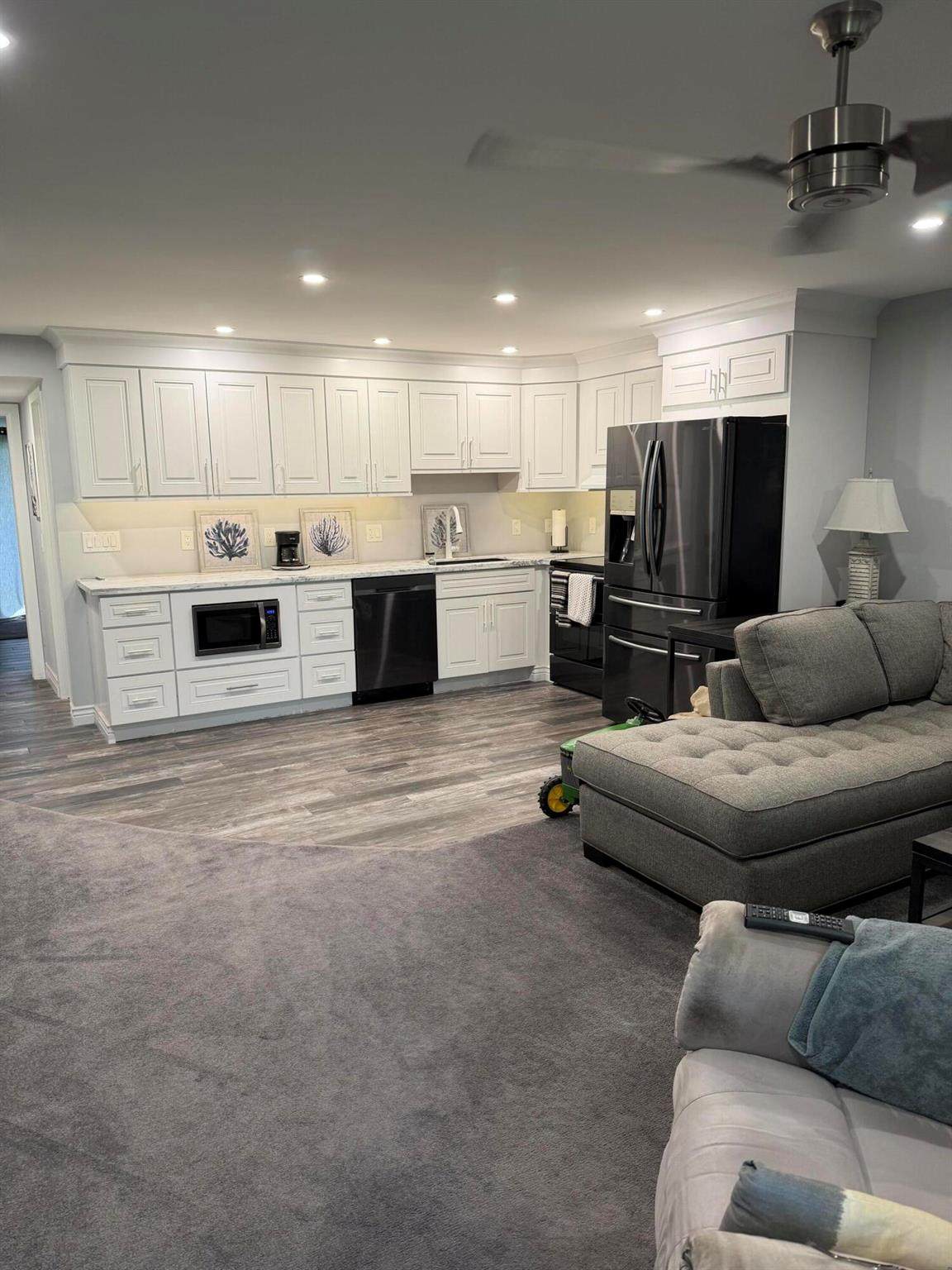 387 Mansfield J - Photo 1