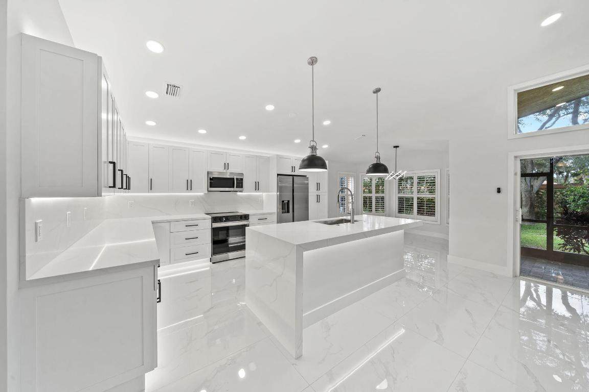 7273 Kea Lani Drive - Photo 1