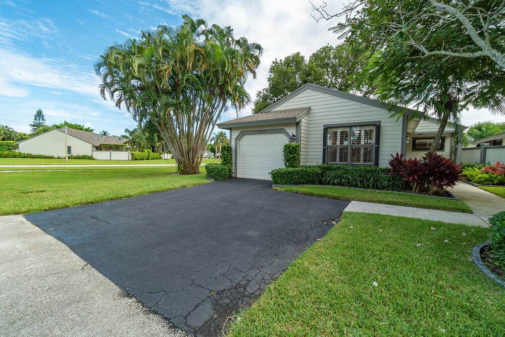 13335 Bedford Mews Court - Photo 1
