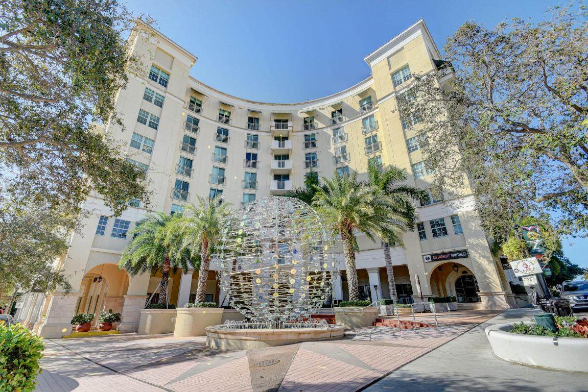 610 Clematis - Photo 1