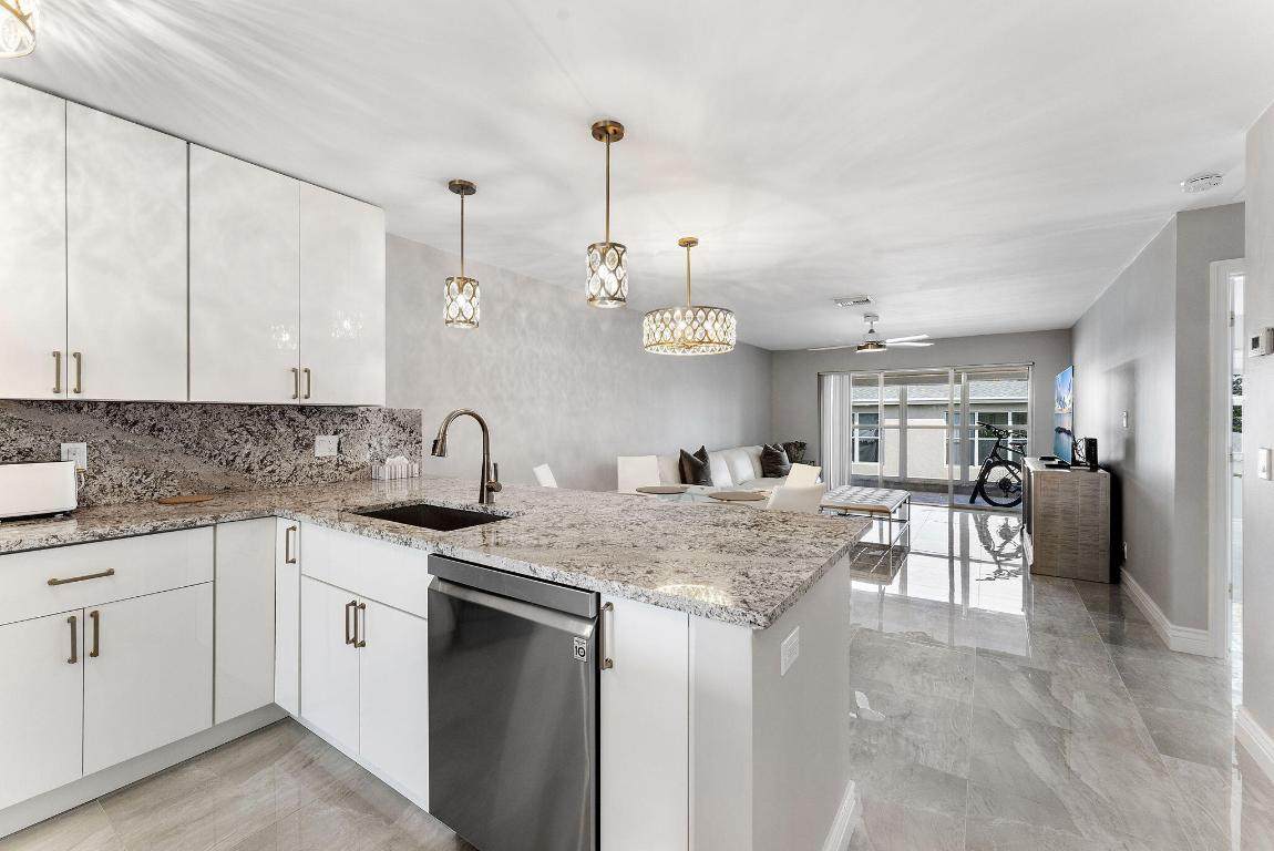 1020 Silk Oak - Photo 1